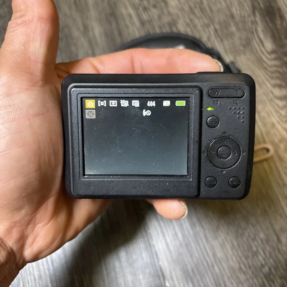 GE C1033 Digital Camera 10.1MP Black 3x Zoom Tested + SD